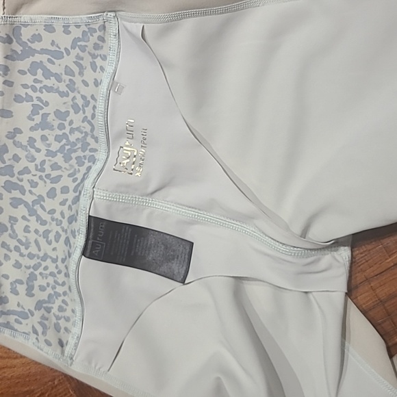 Aurum Activewear Set - blue grey leopard - Picture 8 of 10